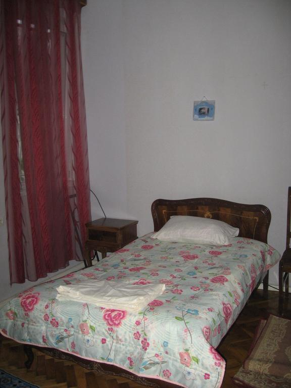 Hostel Temuri Kutaisi Exterior photo